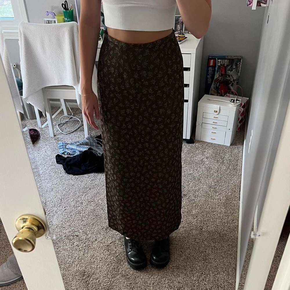 Harold’s brown floral maxi skirt size 6!